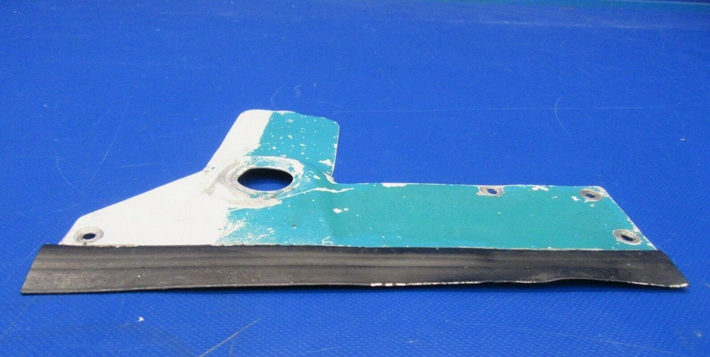 Beech Baron 95-B55 Cover Assy Jack Pad RH P/N 000-100100-2 (1217-87)