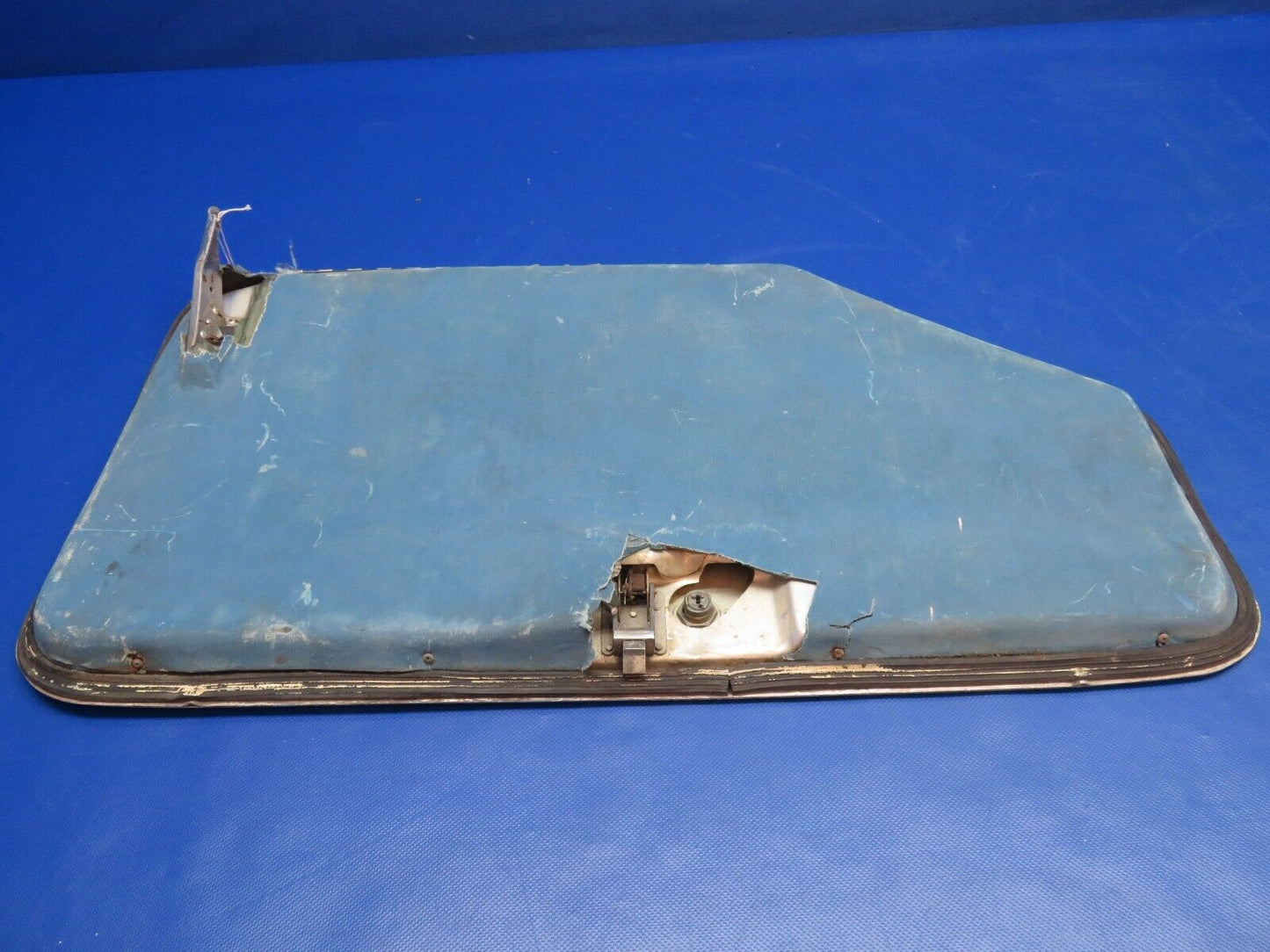 Cessna T210 / 210 Baggage Door Assy P/N 1217001-1 (0124-1063)