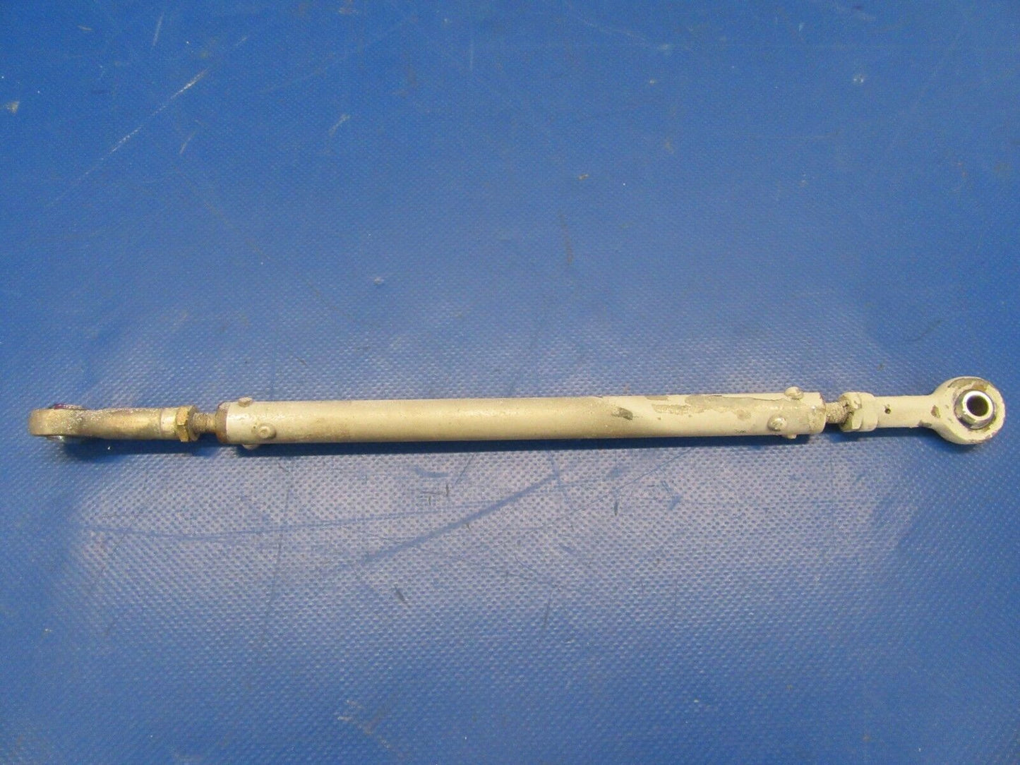 Cessna 177B Cardinal Aileron Control Rod Assy P/N 1221113-4 (0918-133)