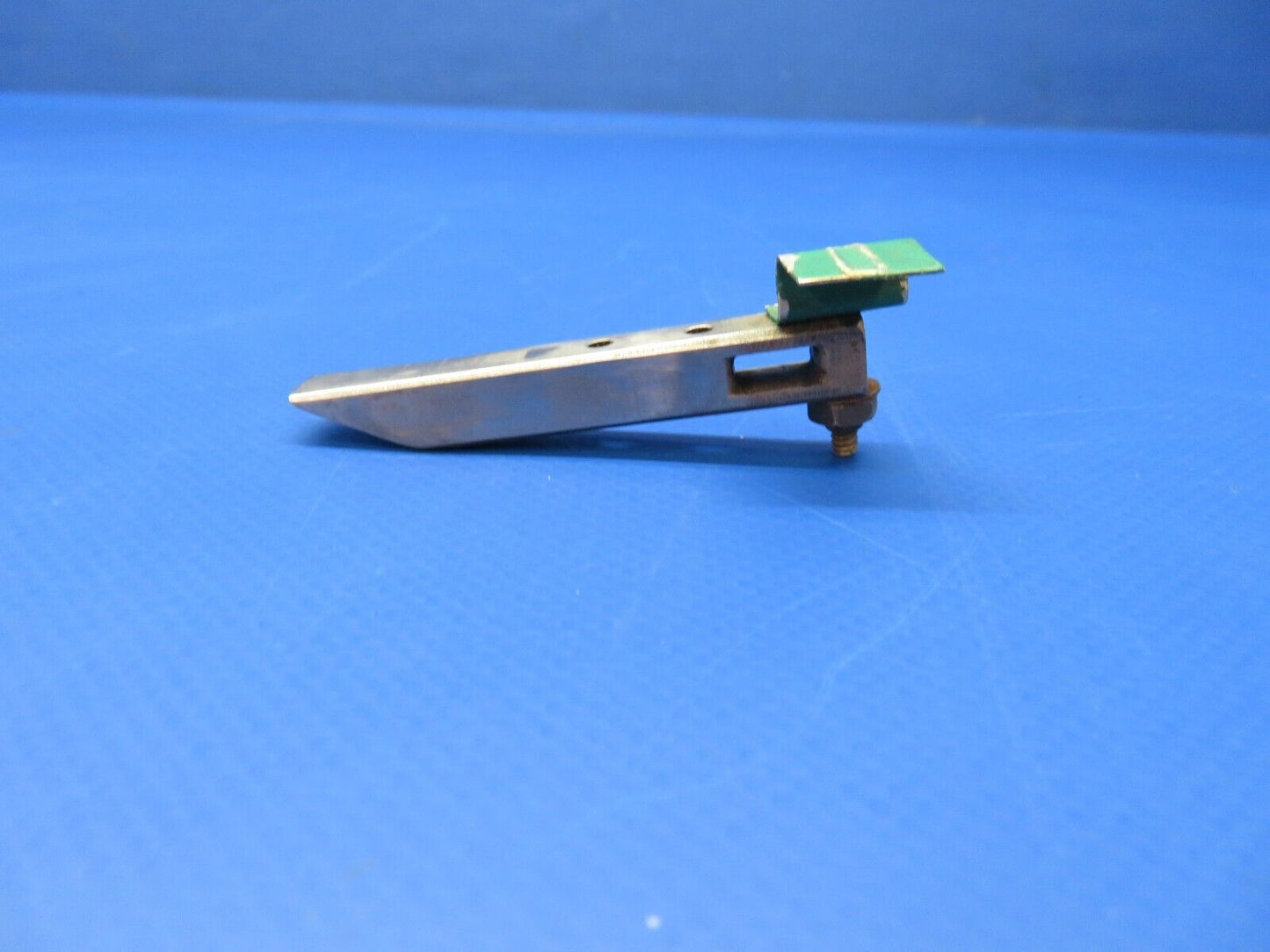 Cessna AFT Door Latch Rod & Bellcrank P/N 5111542-2 (1022-442)
