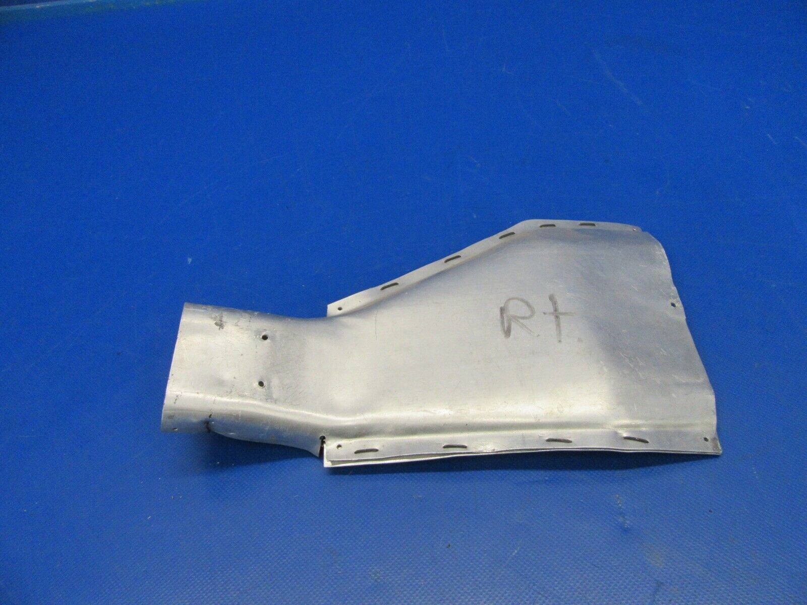 Cessna 210 / P210N Duct Cabin Heat RH 1250503-2 (0919-254)