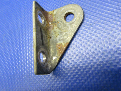 Cessna T210N Seat Belt Fitting RH INBD P/N 0510205-8 (0321-450)