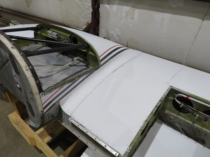 1978 Piper PA-34-200T Seneca LH Wing P/N 37093-03 (0423-104)