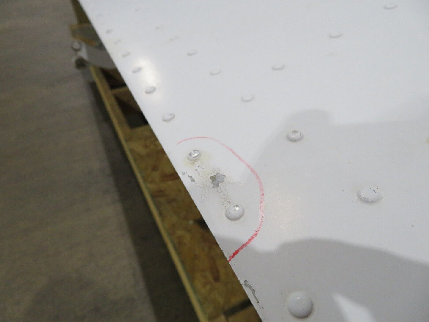 1978 Piper PA-34-200T Seneca RH Wing P/N 37093-04 (0423-103)