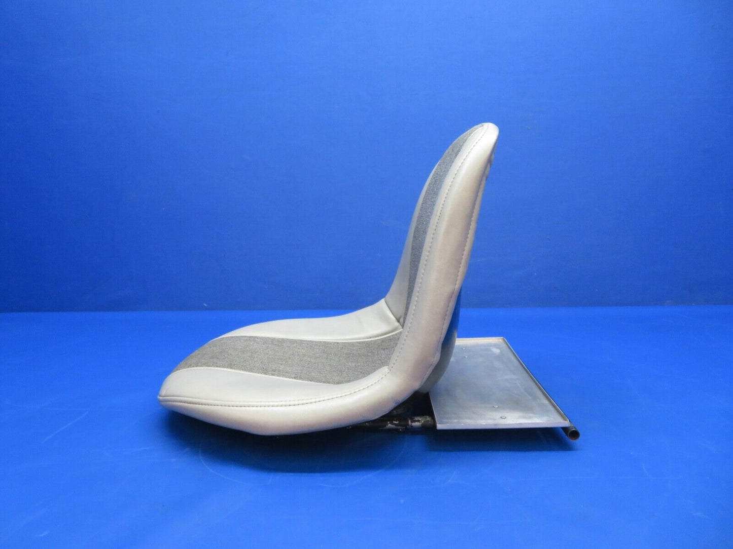 Brantly B2B Helicopter Seat Assy Pilot (1022-779)