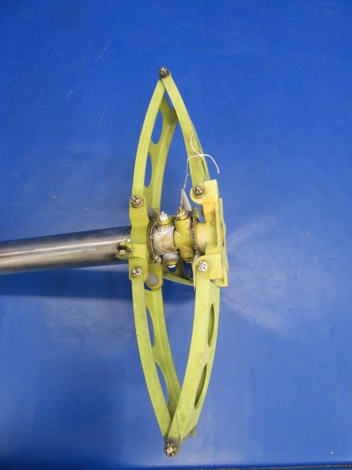 Beech Baron 95-B55 Control Column, Hanger & Tube 96-524017-23 (1118-12)