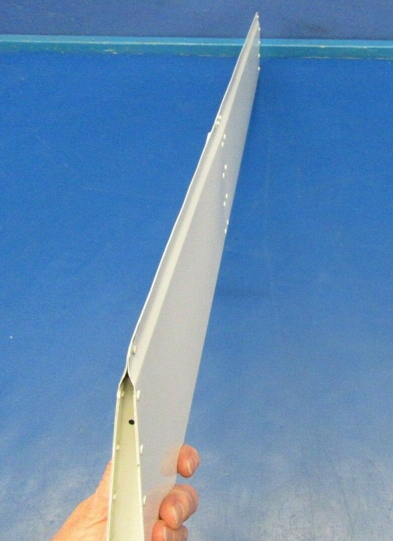 Beech Baron 95-B55 Tab Assy Elevator 45-610005-122 (0218-121)