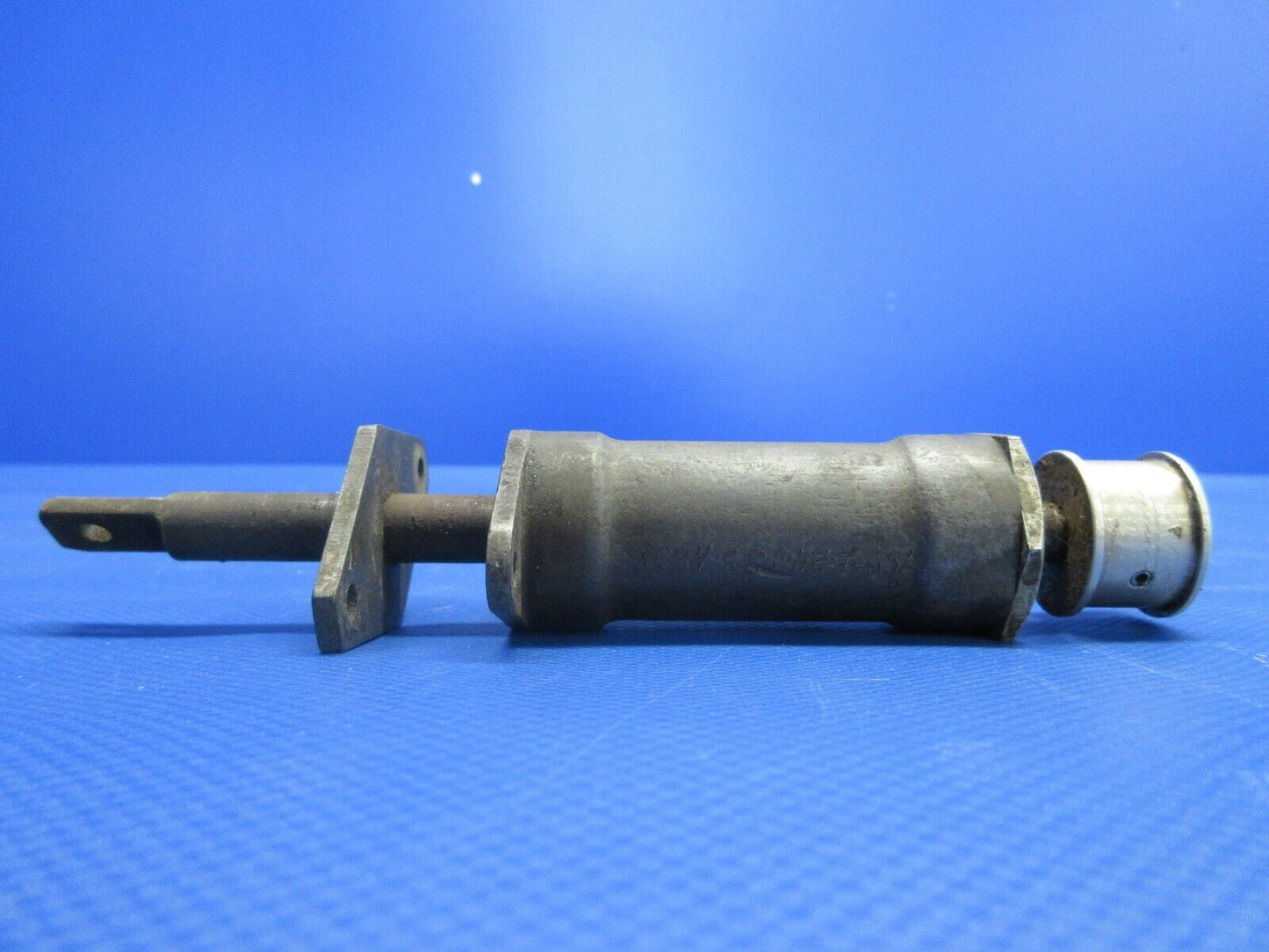 Beech Bonanza Trim Tab Actuator Assembly P/N 45-524561-5 (0324-1084)