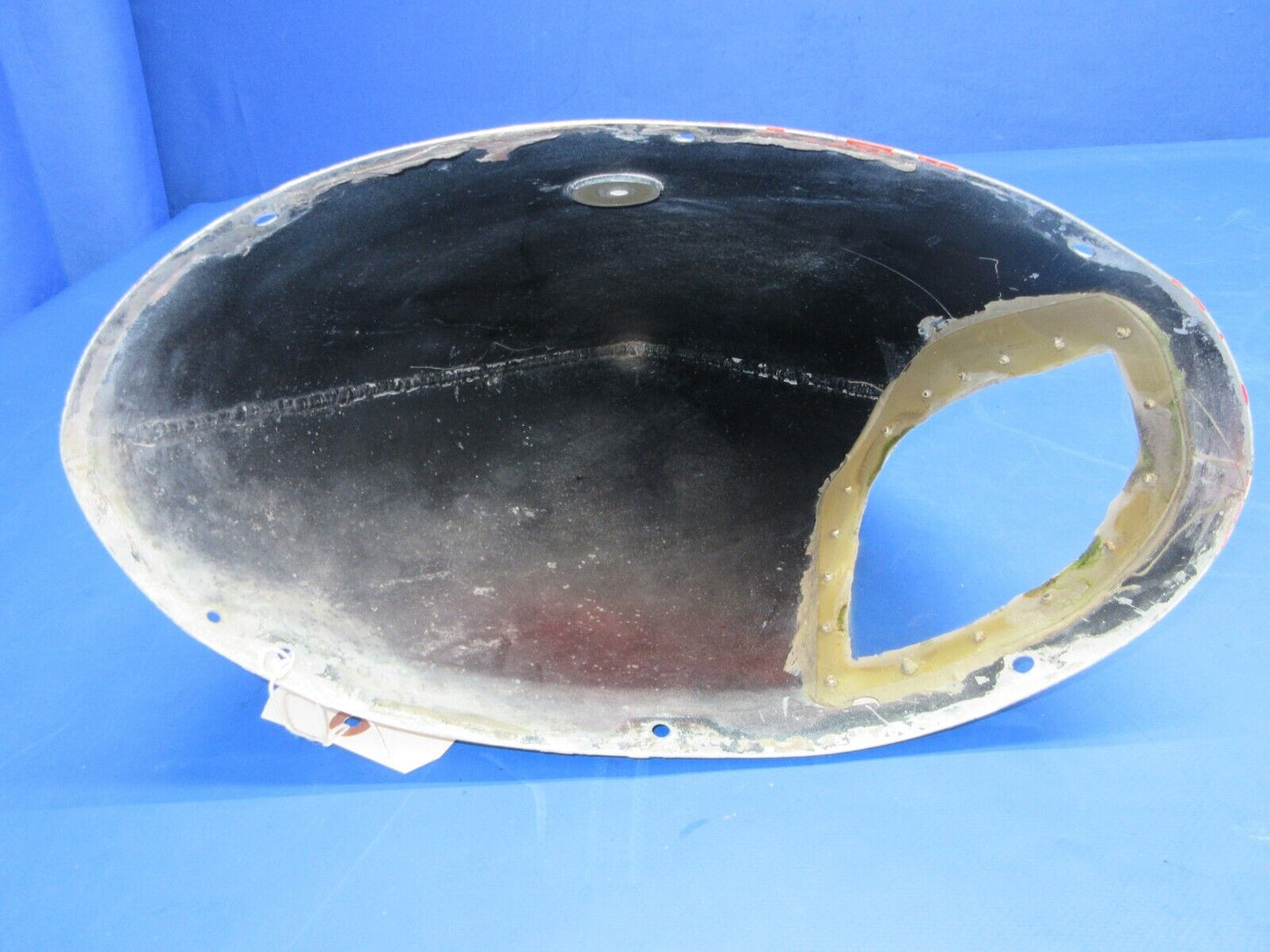 Cessna 401 RH Nose Cap Assy Tip Tank P/N 0823411-216 (0523-486)