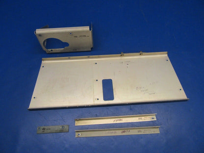 King Bracket Servo Tray 047-4480-01, 047-4478-03, 047-4479-01 (1119-20)