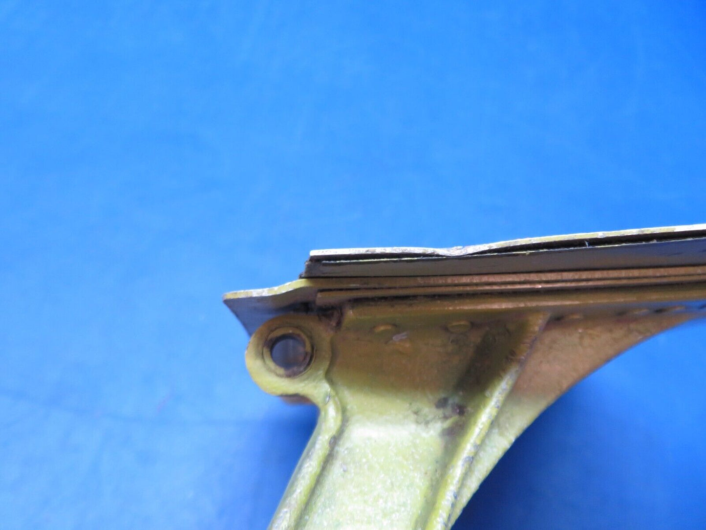 Beech D18 RH Center Cowl Flap Door P/N 185971RH (1023-204)