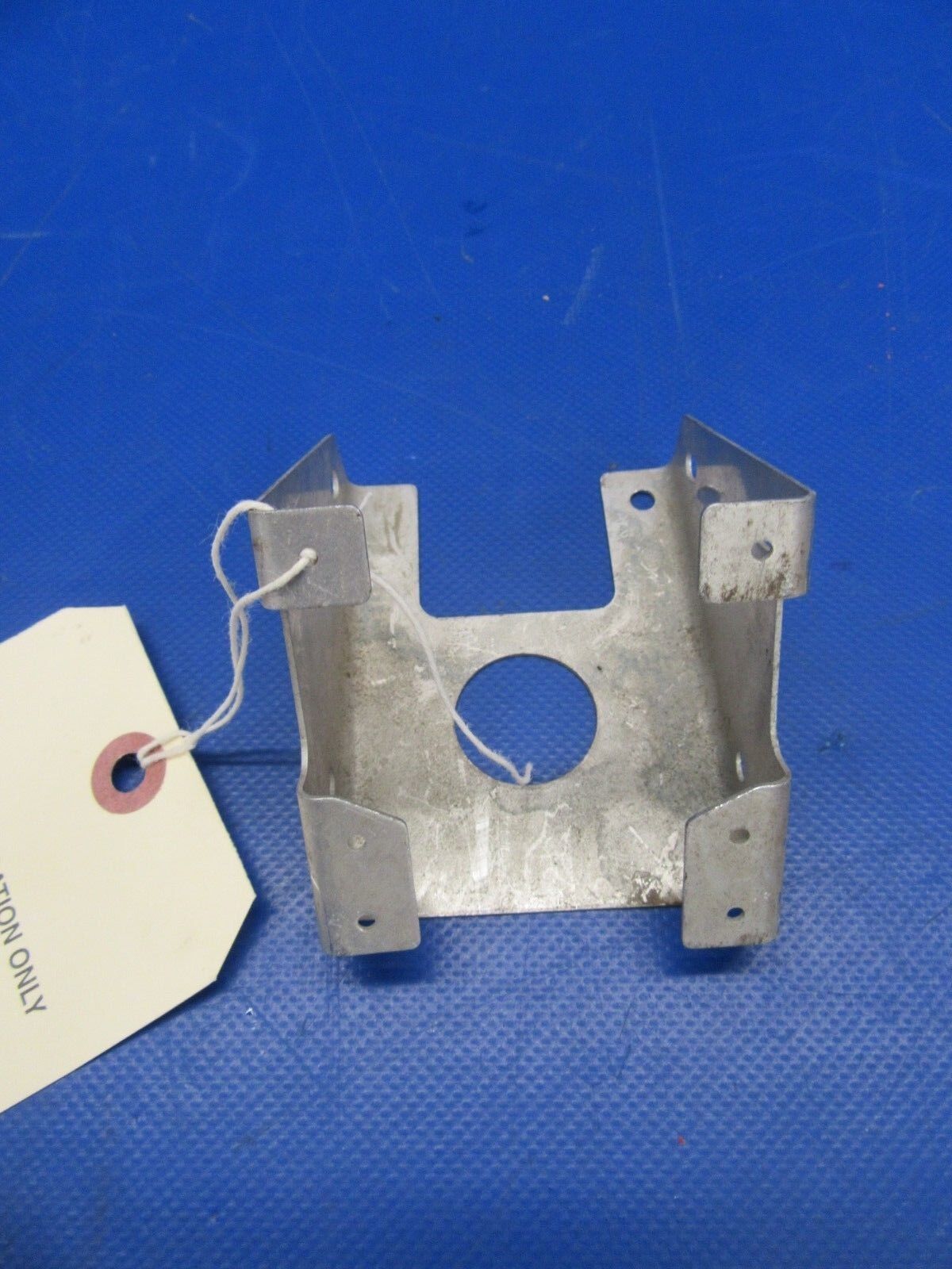 Cessna 172 Bracket Fuel Strainer P/N 0713757 (1018-75)