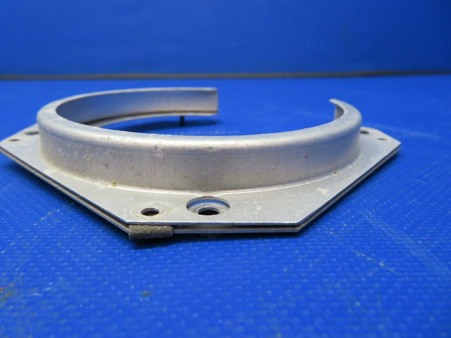 Cessna 172C Landing Light Retainer P/N 0423542-6 (0821-747)