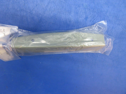 Cessna 210 RH Mount Hinge P/N 1213263-1 NOS (1123-899)