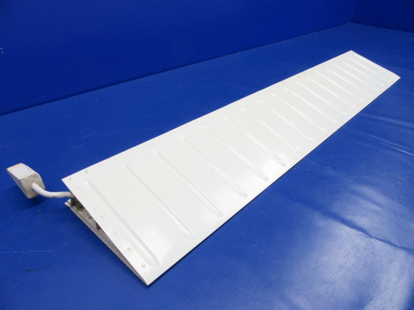 PA-28 RH Aileron P/N 68129-03, 68129-003 (0723-08)