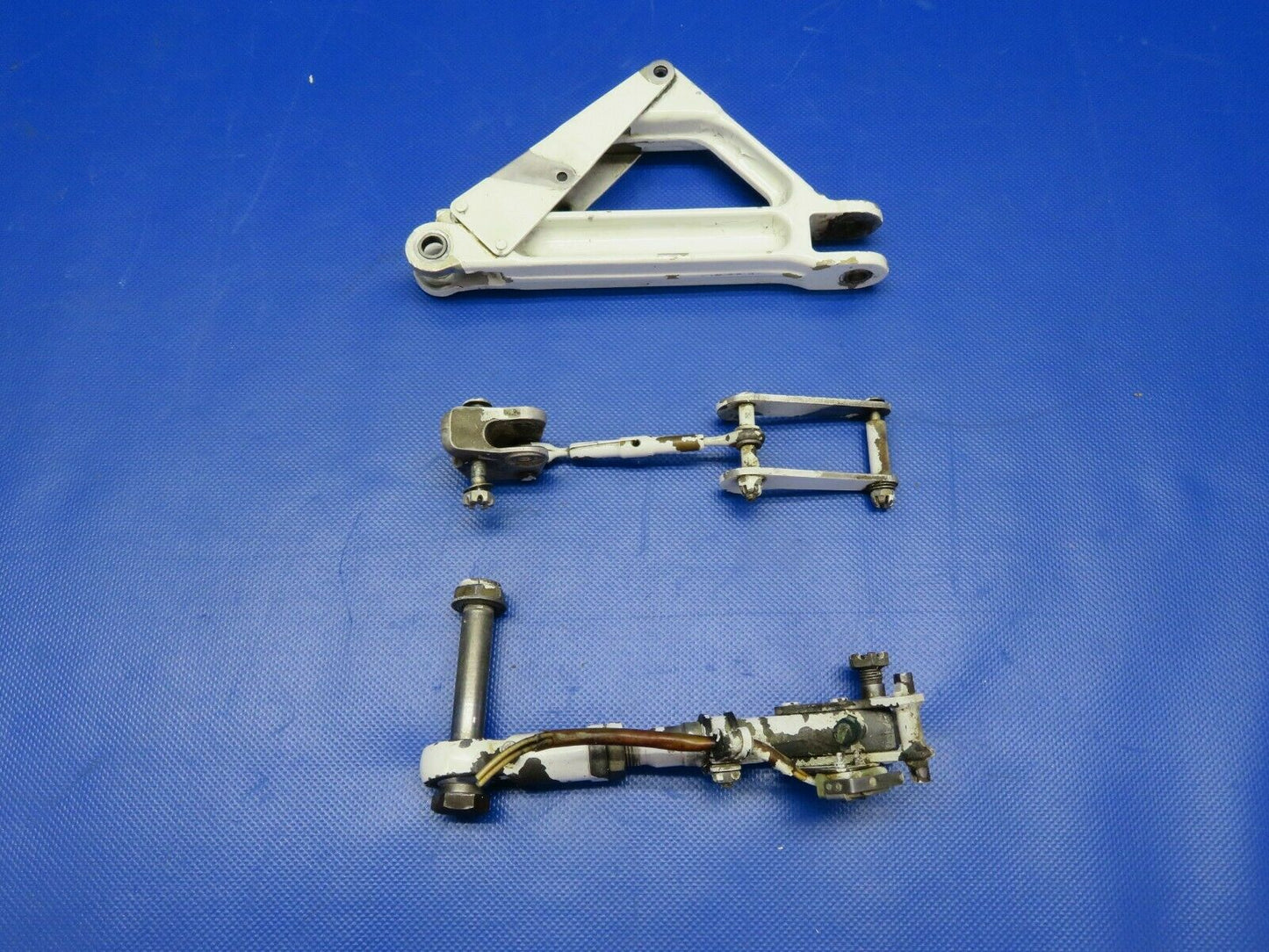 Piper PA-32R-300 Lance Truss & Link Assy Main Gear LH P/N 67025-05 (0121-303)