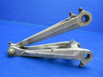 Beech Torque Link Upper & Lower Casting # 35-815195 (0520-484)