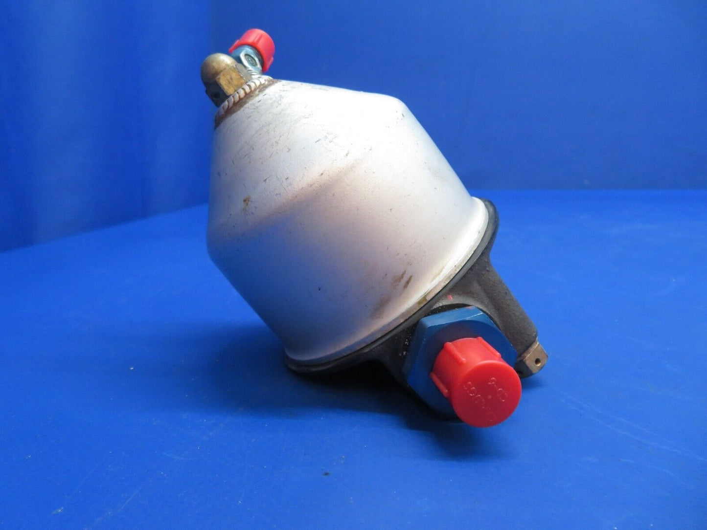 Piper PA-34-200T Seneca II Fuel Filter Gascolator Assy P/N 98487-00 (0223-888)