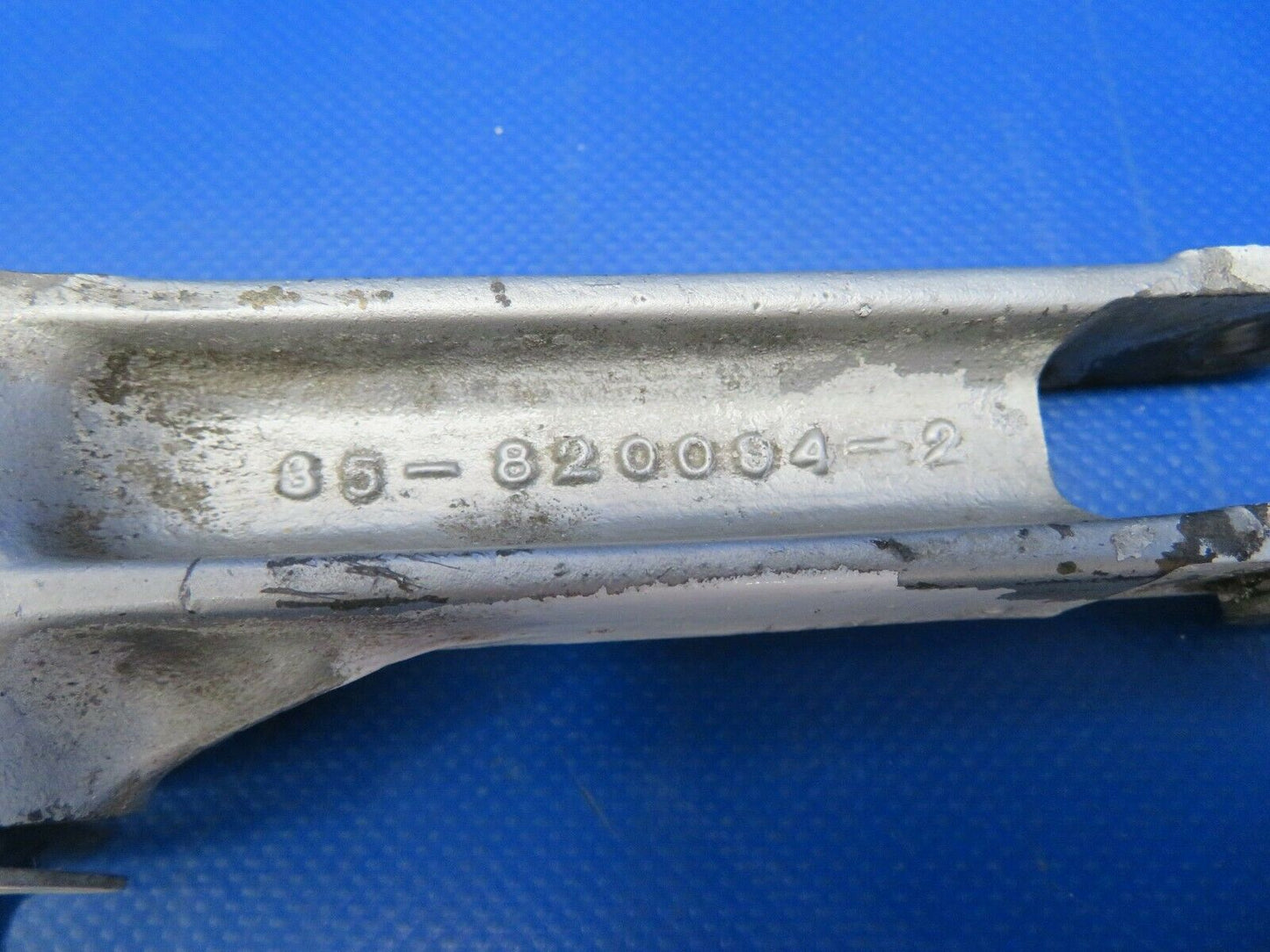 Beech Baron 95-B55 Arm Nose Gear Retract P/N 35-820094-2 (0320-102)