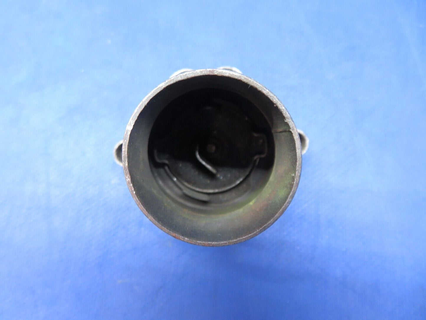 Beech Oil Filler Cap & Retainer 12 Qt. P/N 45-939151 (1023-488)