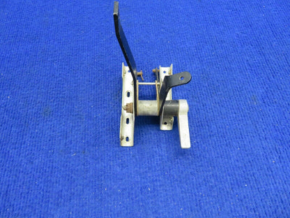 Piper PA-28-140, 180, 235 Engine Quadrant Controls P/N 65850-00 (0322-412)