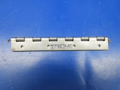 NOS Piper Aileron Hinge P/N 773667-16 (1223-670)