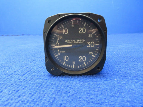Weston Instruments Vertical Speed Indicator P/N 22-202-01-A CORE (0622-530)