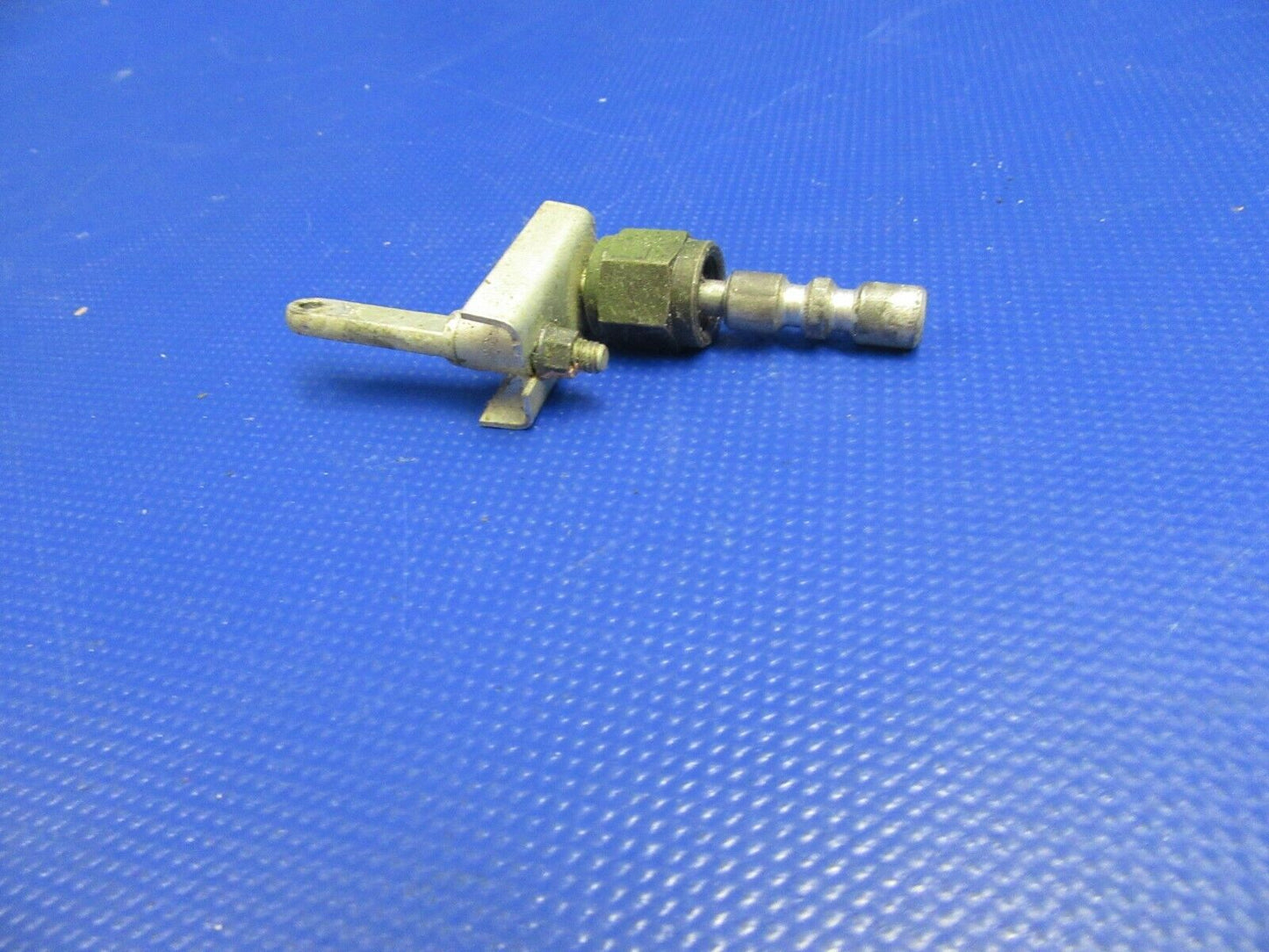 Cessna P210N Door Handle Pin Lock w / Connector 2117162-2 (0521-335)