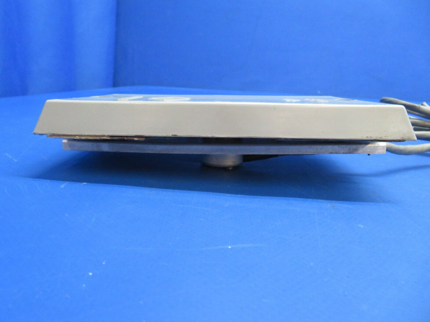 Piper PA-28R-201T Narco ADF-140 Loop Antenna P/N ADF-140 (1122-761)