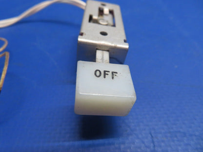 Piper PA-34-200T Switch LOT OF 4 P/N MTA106D, W31-X2M1G-2, 512TS1-4 (0323-521)