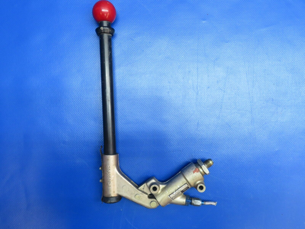 Cessna 210 Landing Gear Emergency Hand Pump Assy P/N 1280114-1 (0124-1026)