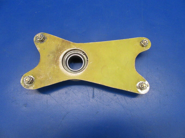 Piper PA-24-250 Comanche Main Gear Fitting Assy AFT RH P/N 20394-00 (1219-124)