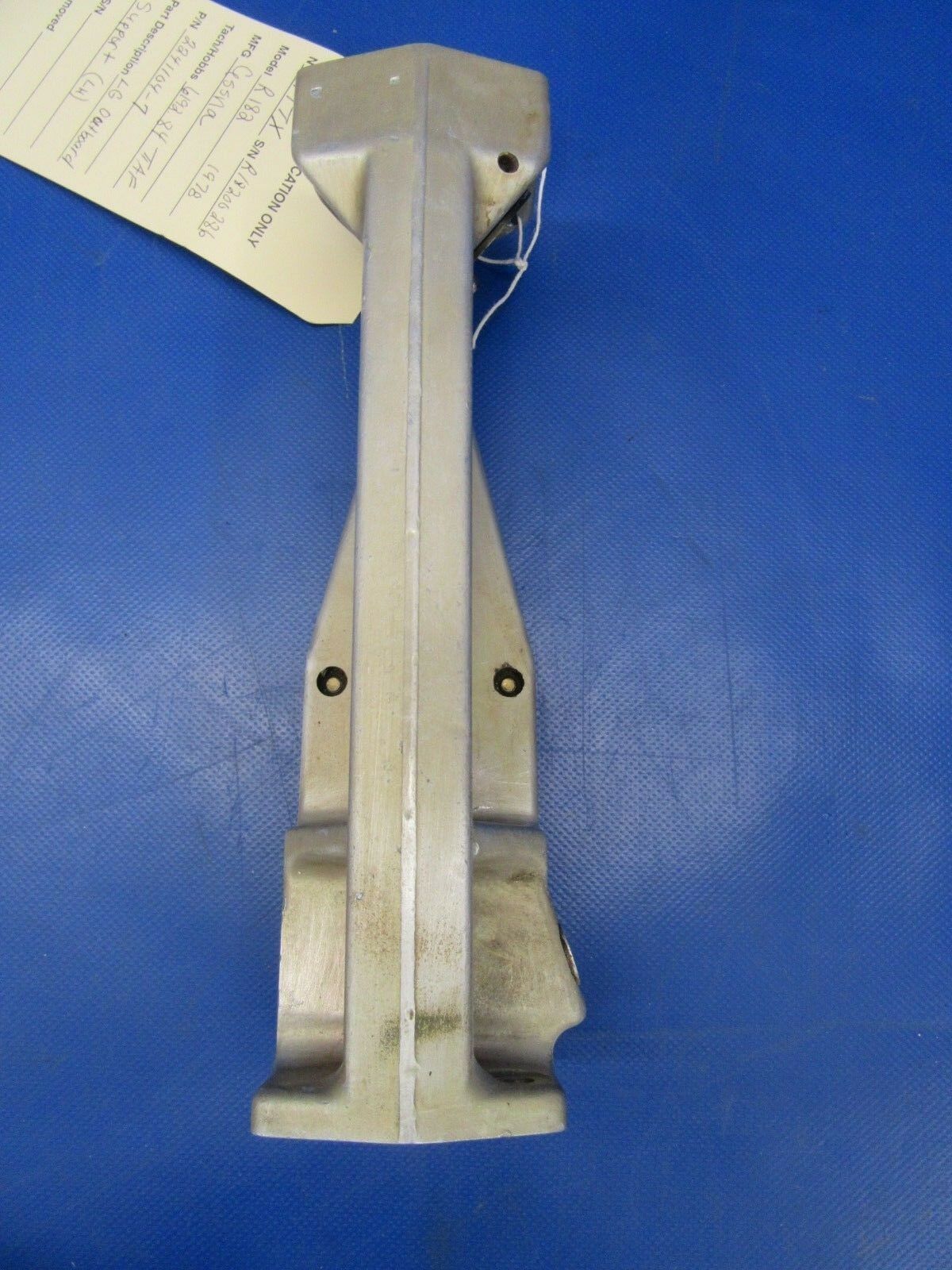 Cessna R182 Skylane RG Landing Gear Support LH OTBD P/N 2241104-7 (1218-274)