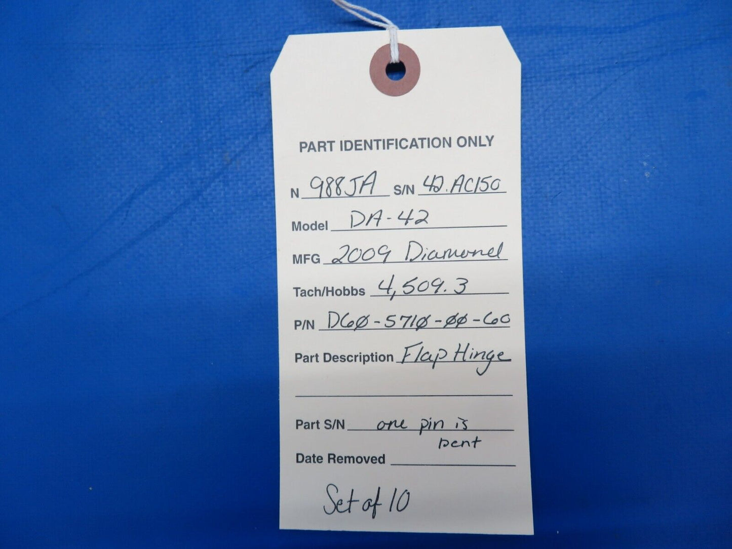 Diamond DA-42 Flap Hinge P/N D60-5710-00-60 SET OF 10 (0623-118)