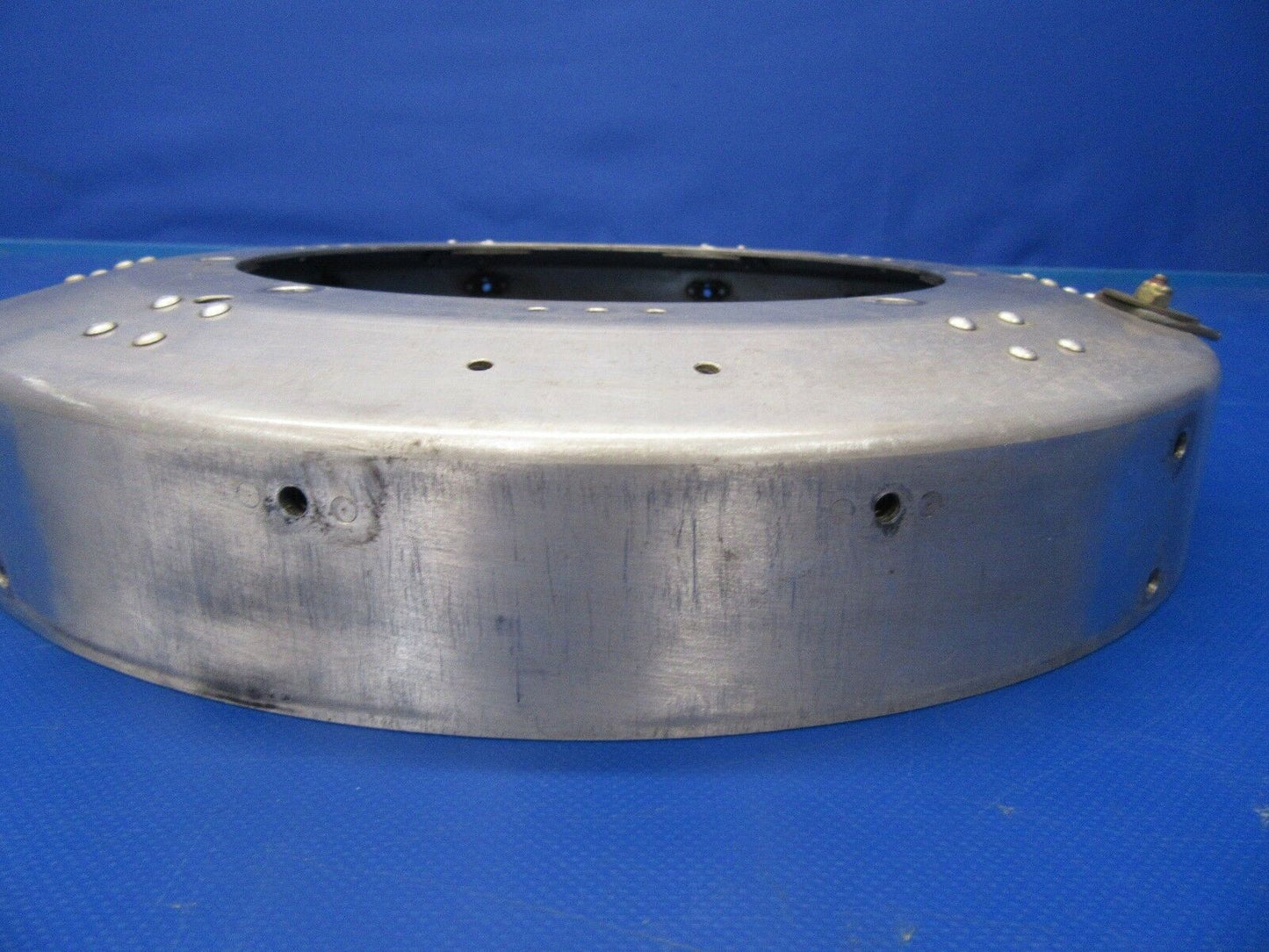 Beech Baron 95-B55 Bulkhead 3 Bladed Hartzell P/N C3566-1 (0518-299)