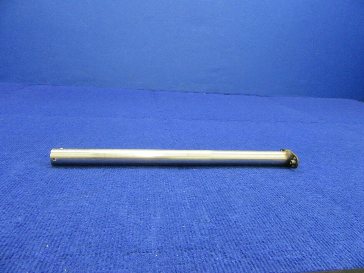 Piper PA-38-112 Tomahawk Control Wheel Shaft 77846-02, 77846-002 (1221-434)