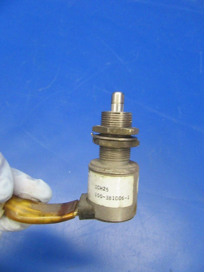 Beech Baron 58P Main Gear Downlock Switch P/N 100-381006-1 (0418-111)