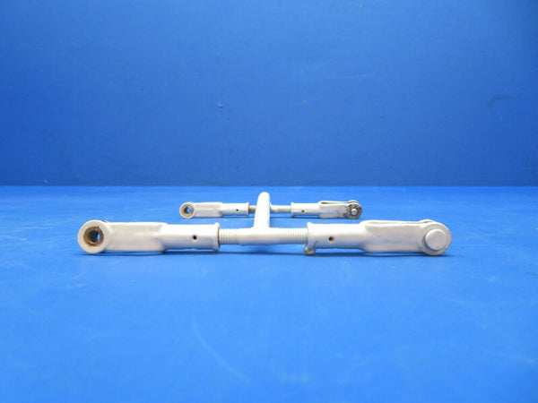 Cessna 310 / 310Q Nose Gear FWD Door Actuating Tie Rod P/N 0813300-77 (0823-661)