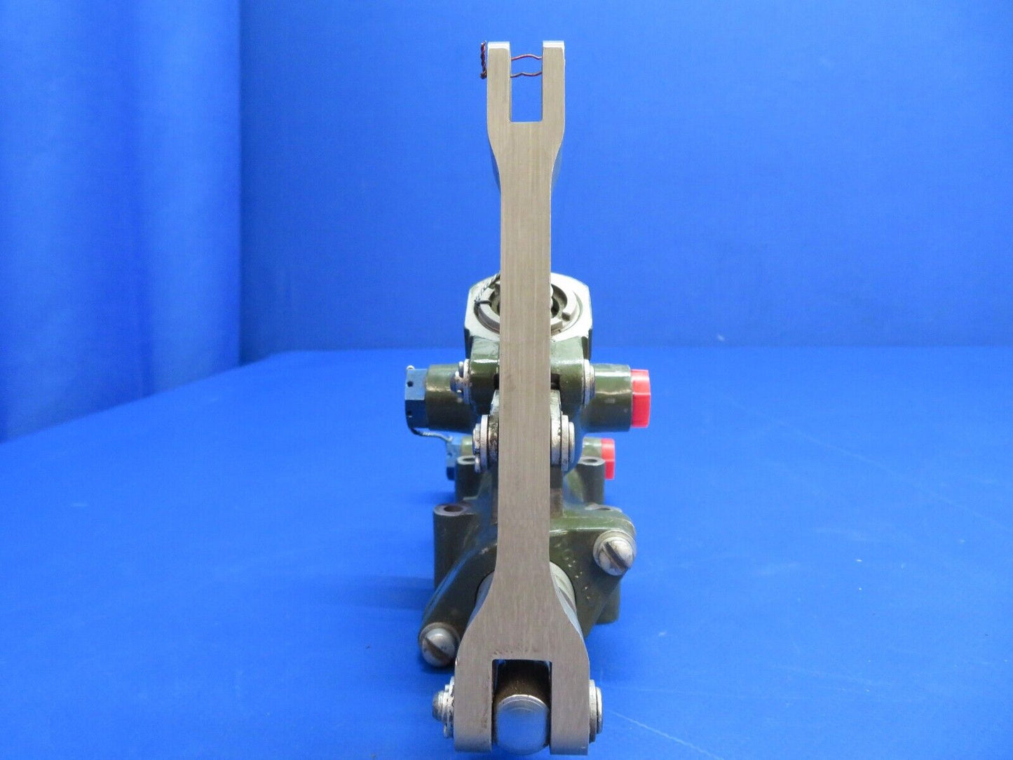 Gladden Valve Assy Hydraulic Power Brake P/N 413315-1 CORE (1022-546)