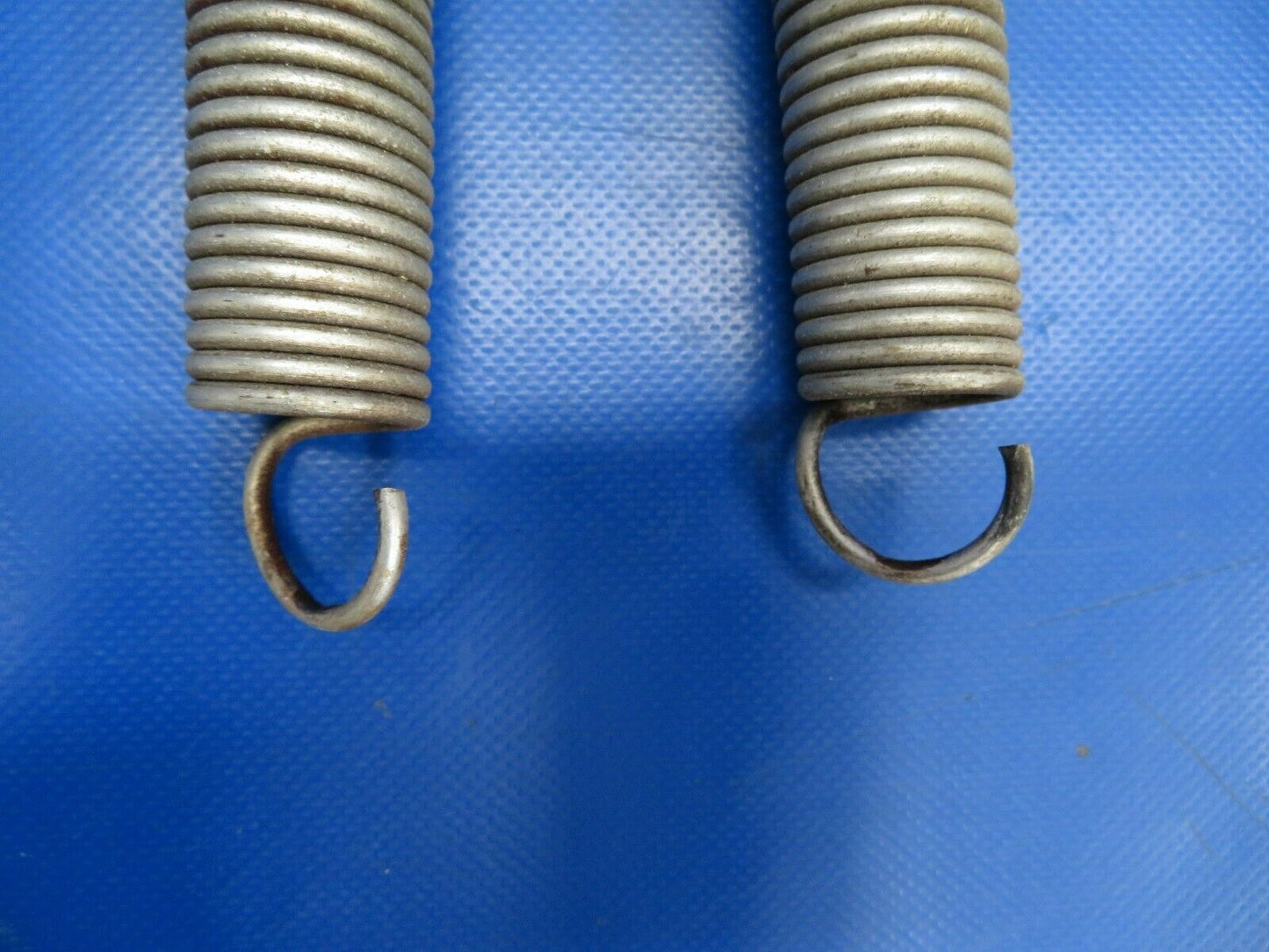 Beech Baron 95-B55 Spring Elevator Down Tension 95-524019-5 LOT OF 2 (0320-22)