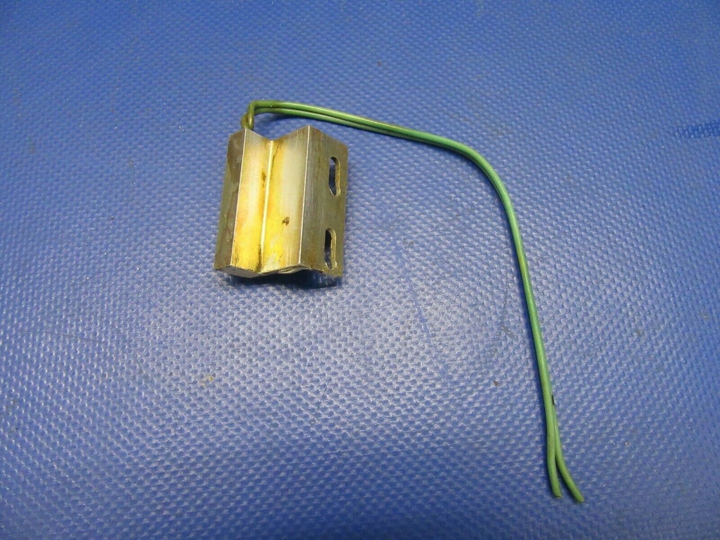 Cessna 177RG Switch Main Gear Actuator Downlock 2070017-1, 2070017-6 (0621-572)