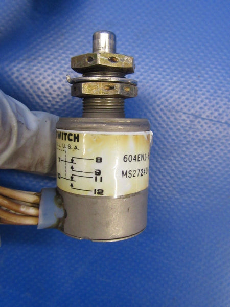 Honeywell Micro Switch Landing Gear Limit Switch P/N MS27240-2 (0818-40)