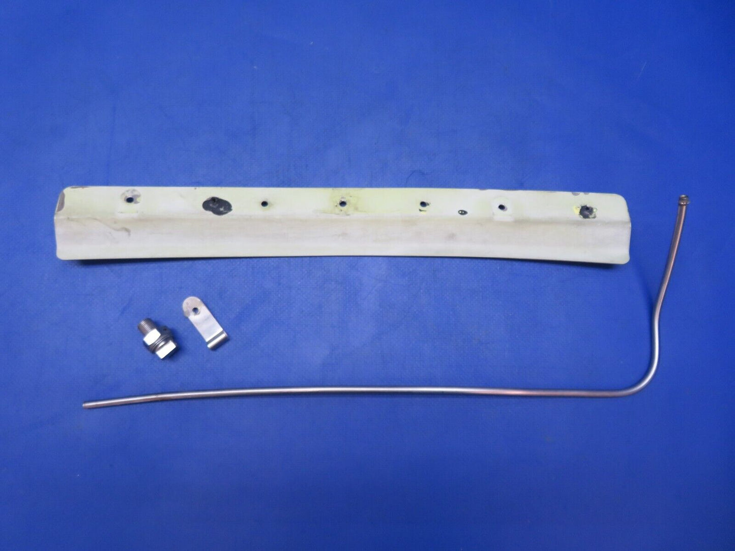 Beech 95-B55 Baron TKS Windshield Spray Bar & Deflector (0623-400)