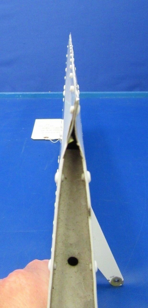 Beech Baron B55 Tab Assy Rudder P/N 96-630000-71 (1018-30)