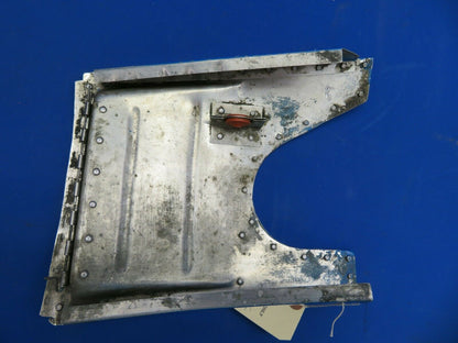 Cessna 210L LH Cowl Flap Door Assy P/N 1213261-203 (0820-518)