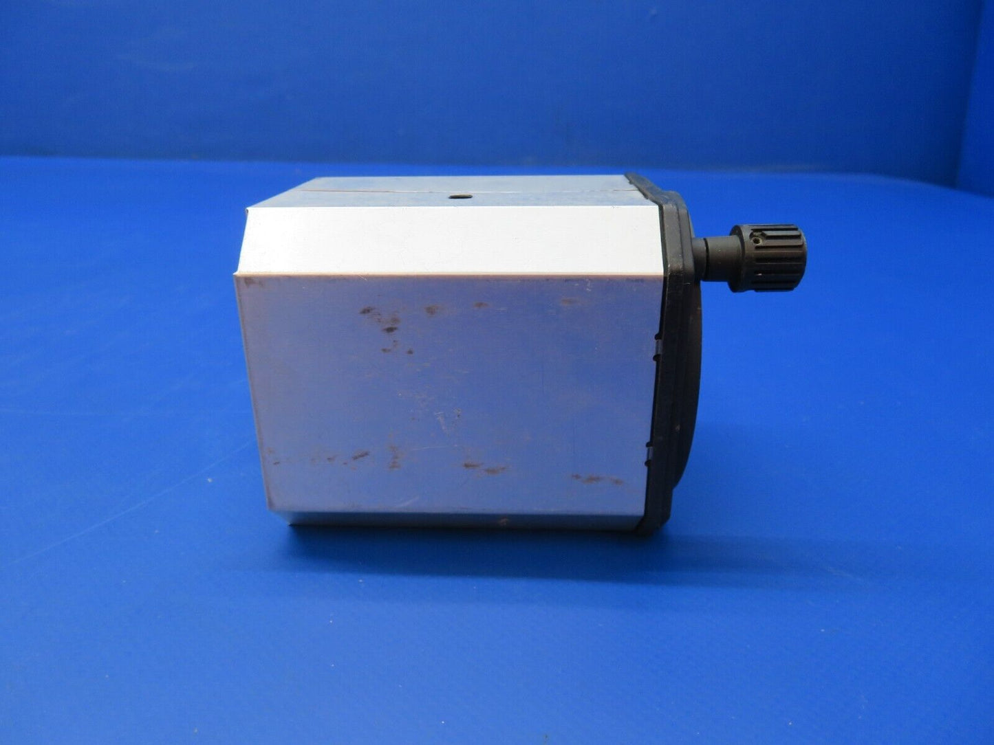 King KI 205 VOR / LOC Indicator P/N 066-3039-00 (1122-388)