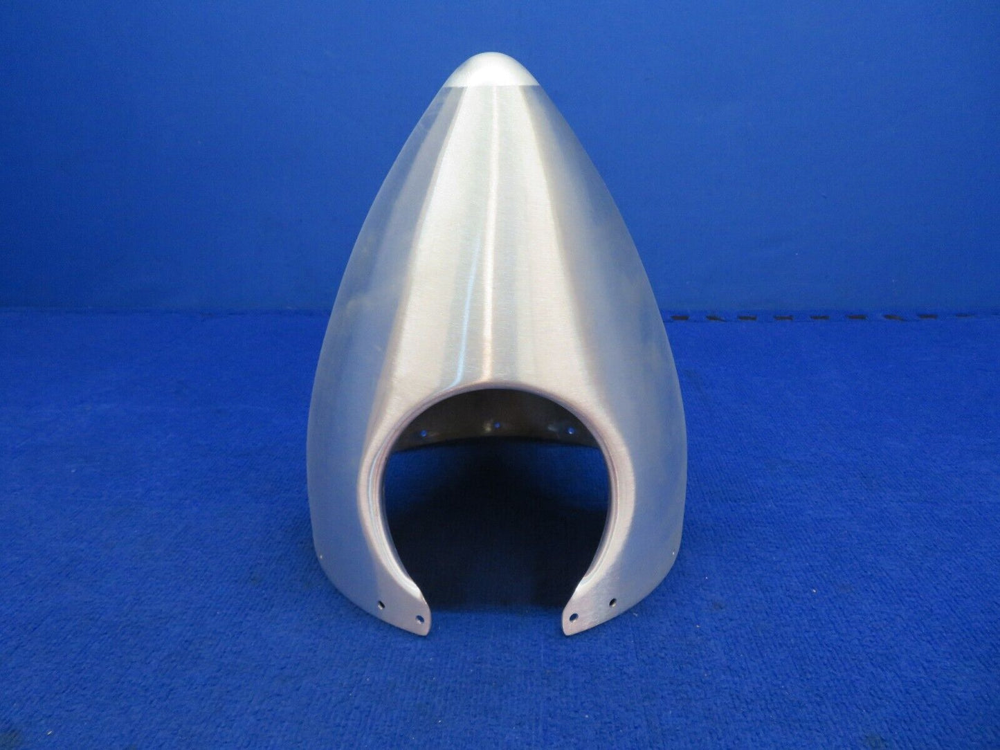 Hartzell Spinner 3 Blade Propeller P/N C-1904 NOS (0622-886)