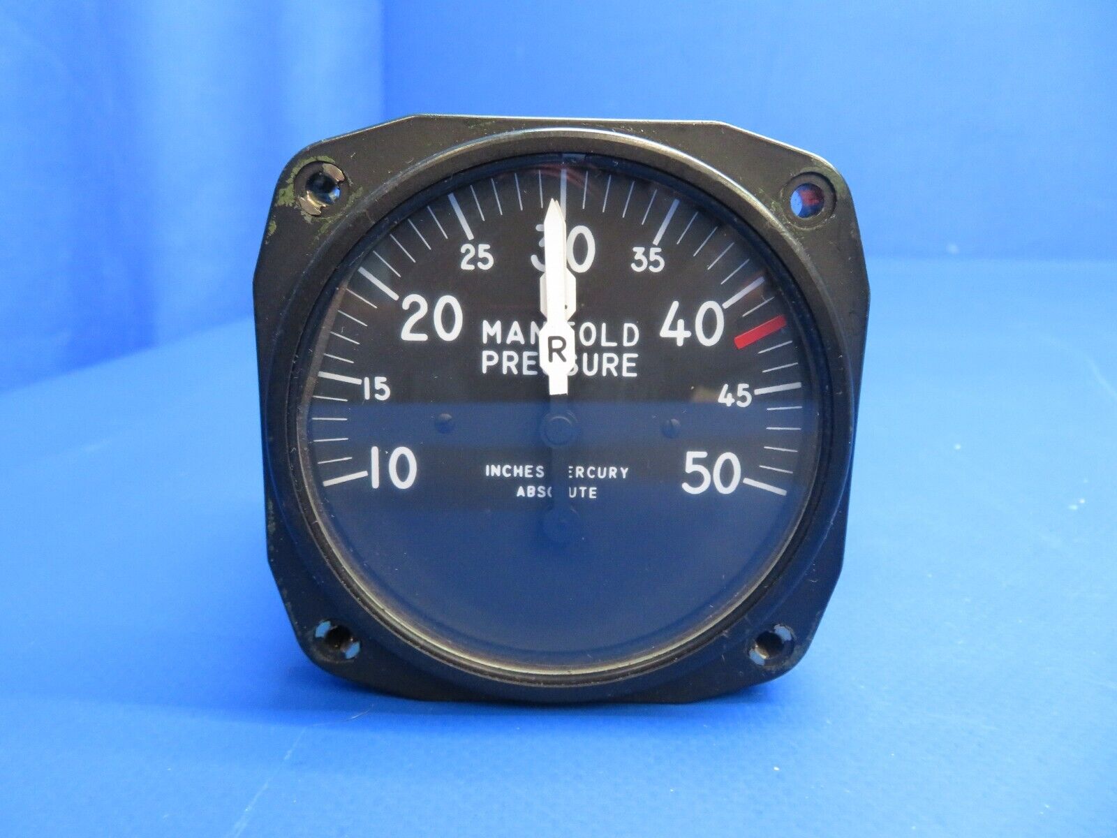 Piper Aerostar 602P United Instruments Pressure Gauge P/N 6121 (1022-606)