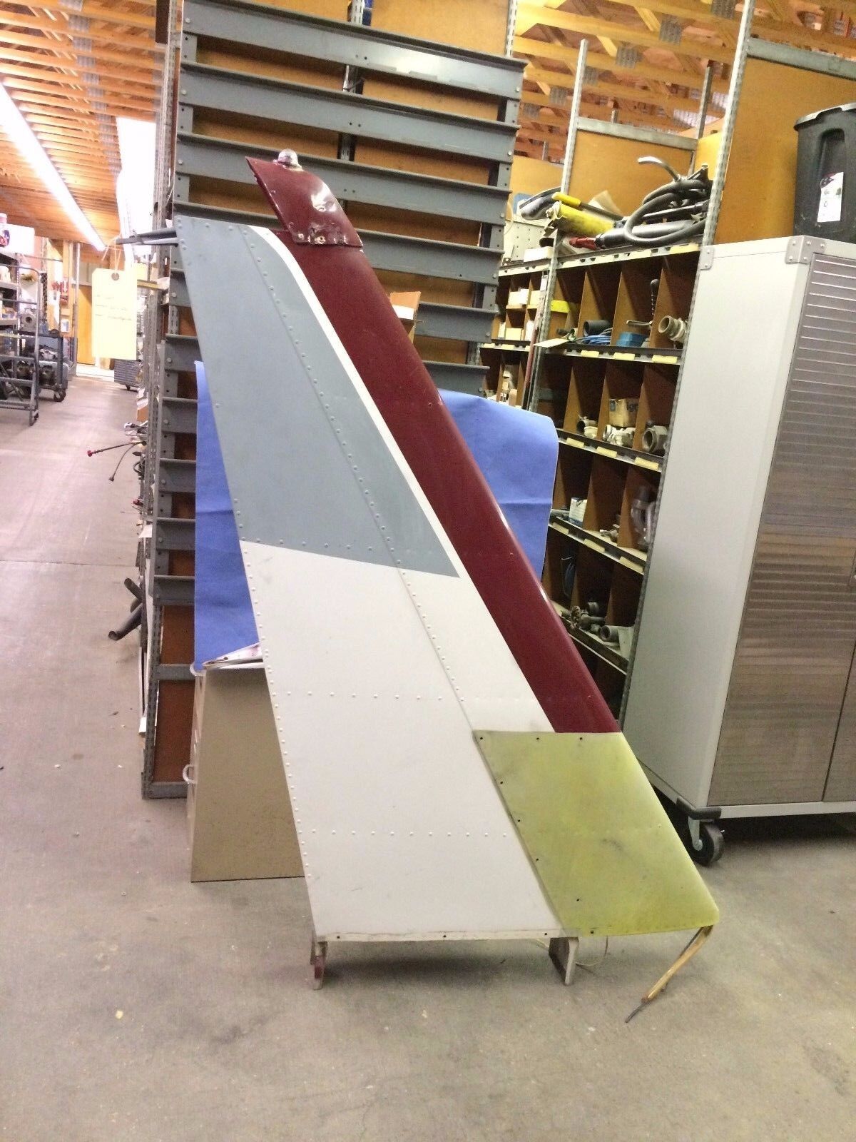 1965 Beech Baron 55 Vertical Stabilizer P/N 96-640000-606 (0117-03)