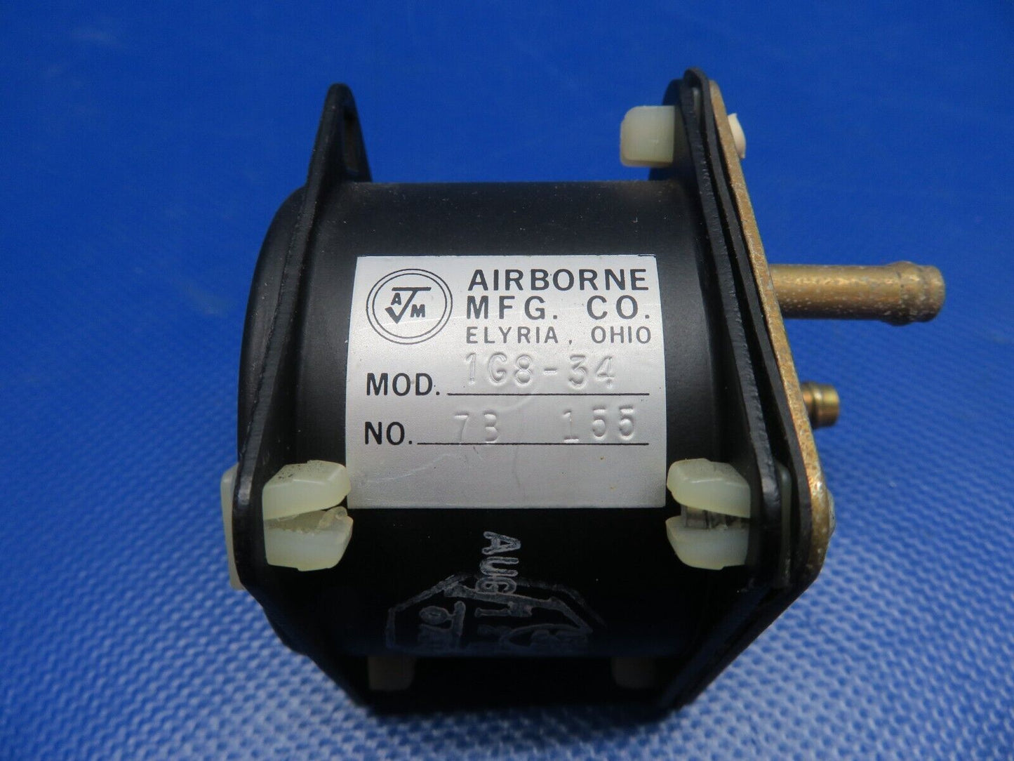 Airborne Instrument Air / Suction Gauge P/N 1G8-34 (0324-1732)